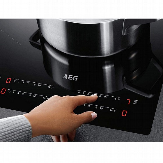 ������ ��������� AEG �.�.�. IKE64441XB