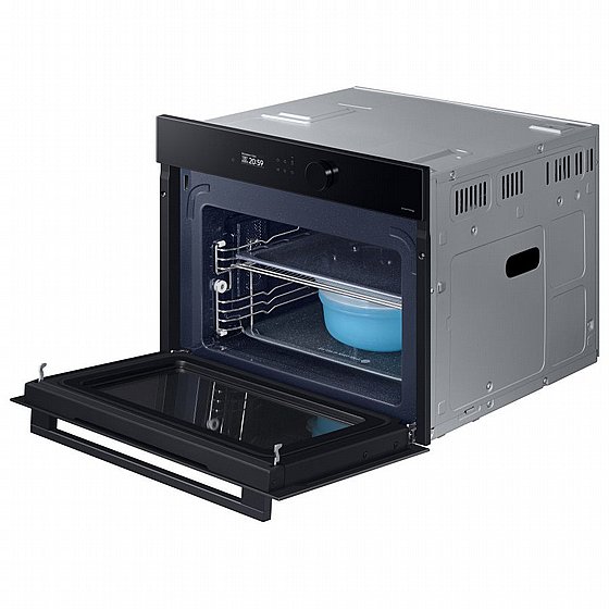 ���� ����� ������� 50 ���� Samsung ������ 5Series Natural Steam Combi NQ5B5763DBK