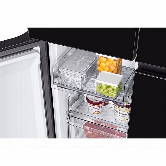 ���� 4 ����� 648 ���� Samsung ������ RM70F63REB ������ �����